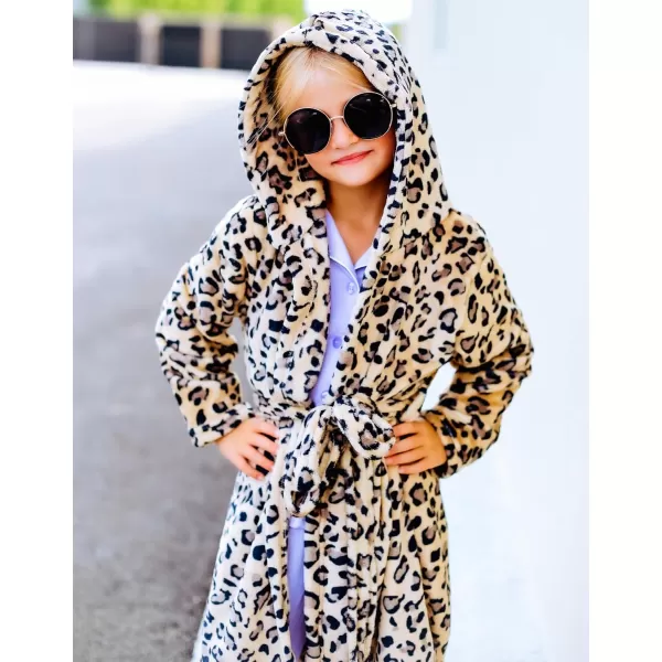 Arshiner Boys Girls Flannel Bathrobes Soft Fuzzy Hooded Robe Sleepwear with Belt for Kids