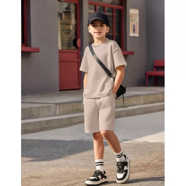 Arshiner Boys Drop Shoulder T-Shirt &amp; Drawstring Waist Shorts with Chain Necklace Summer Casual Outfits 