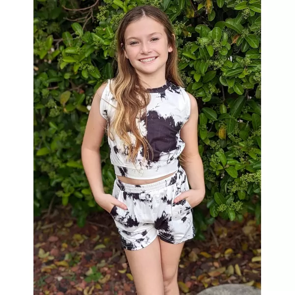 Arshiner Girl's 2 Piece Outfits Sleeveless Round Neck Tank Top and Shorts with Pockets Casual Summer Shorts Sets