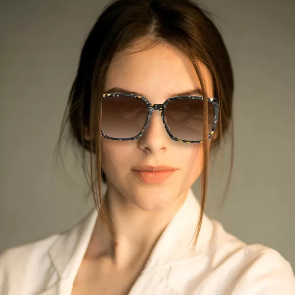 CARFIA Acetate Polarized Sunglasses for Women Big Face Fashion Retro Sunnies CA55052 Tortoise Frame Brown Gradient Lens