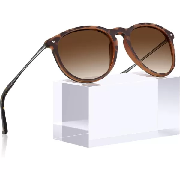 CARFIA Trendy Sunglasses for Women Polarized UV Protection Classic Retro Style CA51002 Brown Gradient Lens Silver Temple
