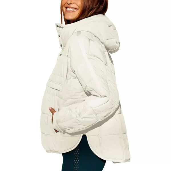 chouyatou Womens Quilted Pullover Puffer Jacket Packable Hooded Oversize Winter Coat TopsBeige