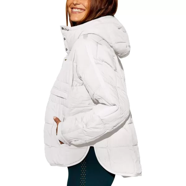 chouyatou Womens Quilted Pullover Puffer Jacket Packable Hooded Oversize Winter Coat TopsWhite