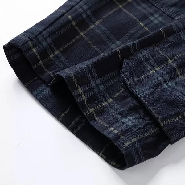 chouyatou Mens Active Normal Waist Loose MultiPocket Versatile Twill Cargo ShortsNavyplaid