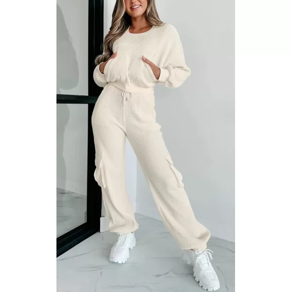 chouyatou Womens Fall 2 Piece Outfits Waffle Knit Sweatsuits Crop Sweatshirt Y2K Cargo Sweatpants SetsBeige