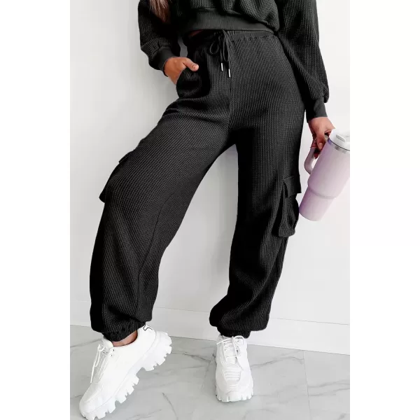 chouyatou Womens Fall 2 Piece Outfits Waffle Knit Sweatsuits Crop Sweatshirt Y2K Cargo Sweatpants SetsBlack
