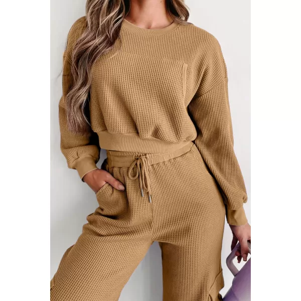 chouyatou Womens Fall 2 Piece Outfits Waffle Knit Sweatsuits Crop Sweatshirt Y2K Cargo Sweatpants SetsKhaki