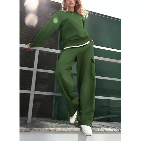 chouyatou Womens Fall Two Piece Outfits Sweatsuits Oversized Sweatshirt Wide Leg Cargo Sweatpants SetsArmy Green