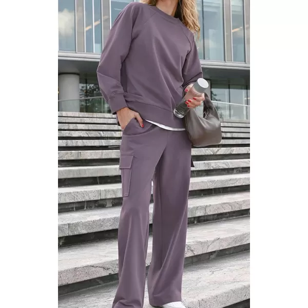 chouyatou Womens Fall Two Piece Outfits Sweatsuits Oversized Sweatshirt Wide Leg Cargo Sweatpants SetsPurple