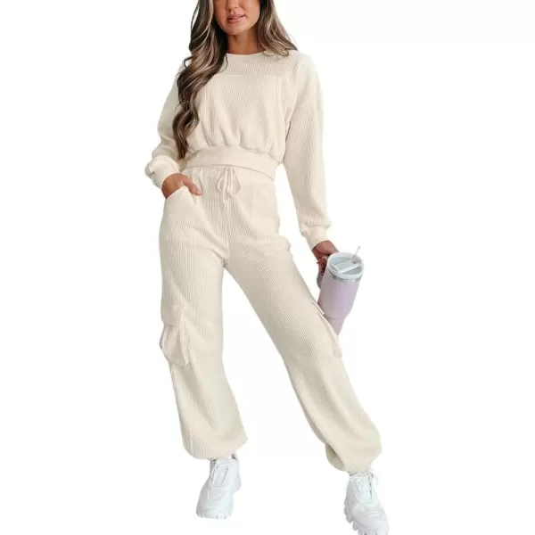 chouyatou Womens Fall 2 Piece Outfits Waffle Knit Sweatsuits Crop Sweatshirt Y2K Cargo Sweatpants SetsBeige