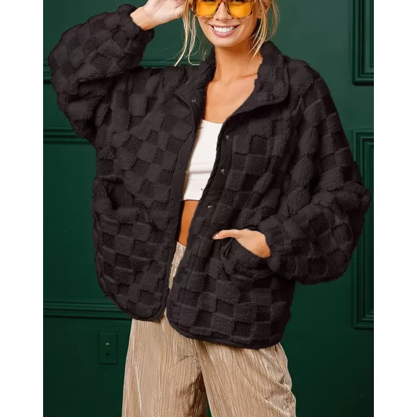 chouyatou Women Winter Casual Checkered Fleece Jacket Fuzzy Oversized Sherpa Jacket Shacket Faux Fur CoatBlack