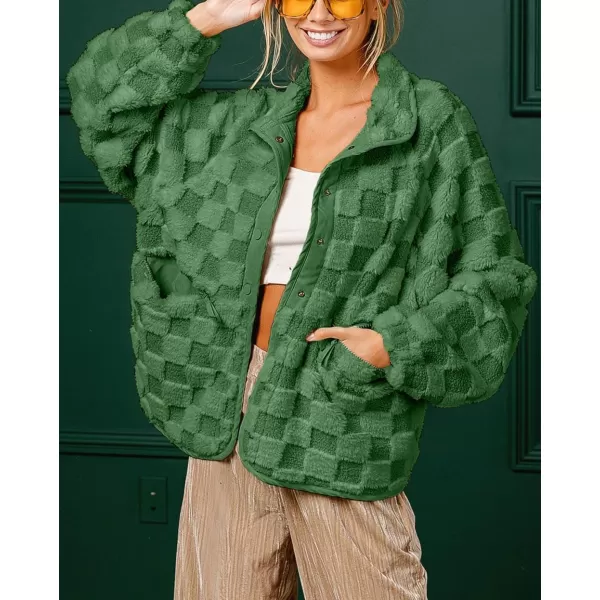 chouyatou Women Winter Casual Checkered Fleece Jacket Fuzzy Oversized Sherpa Jacket Shacket Faux Fur CoatGreen
