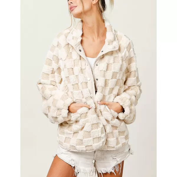 chouyatou Women Winter Casual Checkered Fleece Jacket Fuzzy Oversized Sherpa Jacket Shacket Faux Fur CoatLight Khaki