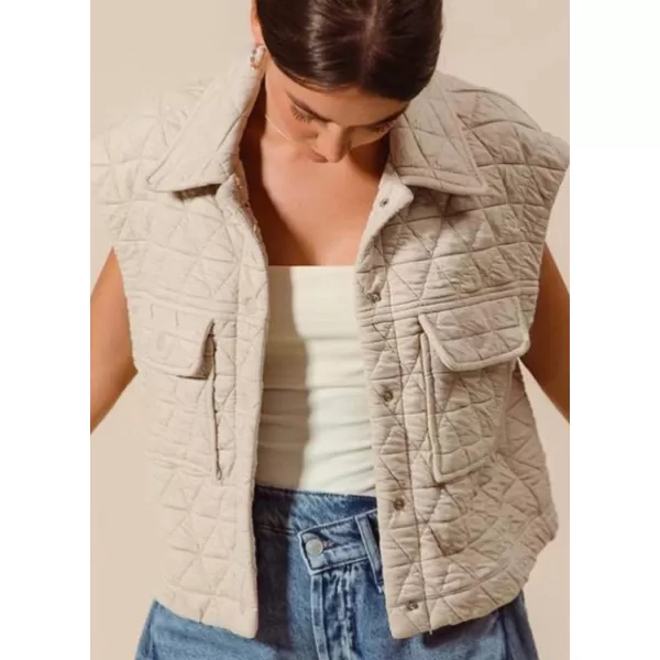 chouyatou Womens Oversized Button Up Puffer Vest Jacket Quilted Lightweight Winter Padded Coat TopsBeige