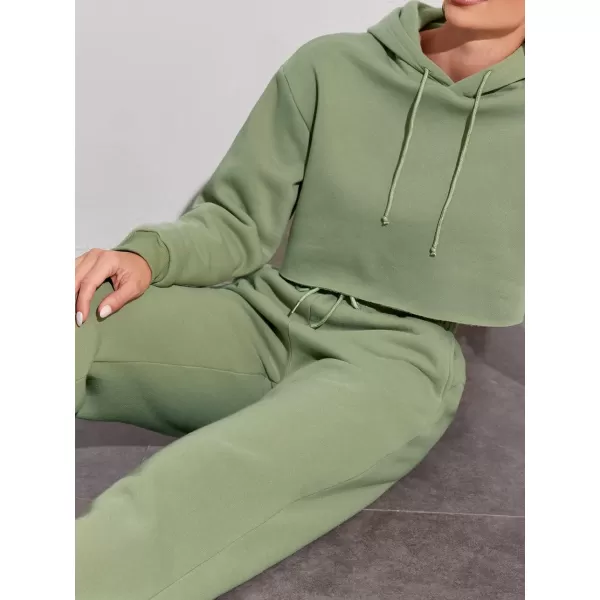 chouyatou Womens 2 Piece Outfits Drawstring Sweatsuits Crop Sweatshirt Hoodie High Waist Jogger Pants Sweatpants SetsGreen