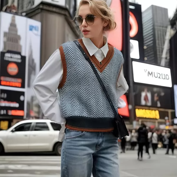 chouyatou Womens Sleeveless Wavy Stripes V Neck Sweater Vest Color Block Pullover Knitwear Tank TopsBlue Striped
