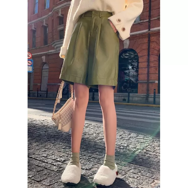 chouyatou Womens Casual High Elastic Waist Shorts Moto Pu Faux Leather Shorts with PocketsGreen
