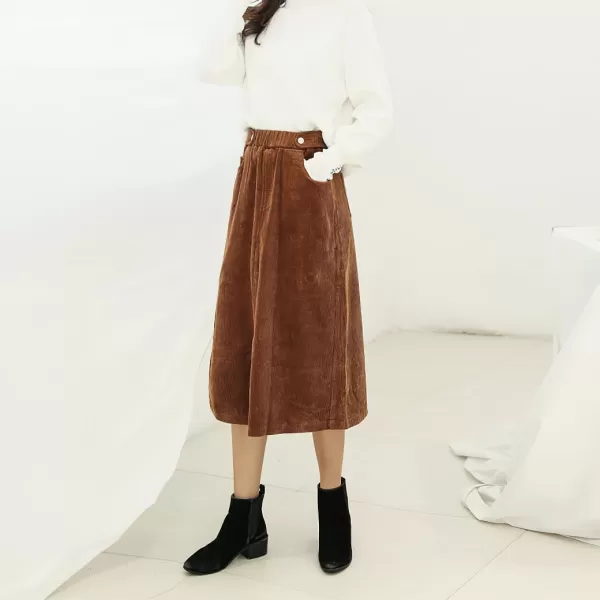 imagechouyatou Womens Fall Winter Casual Elastic High Waist A Line Corduroy Long Midi Skirt with PocketsBrown