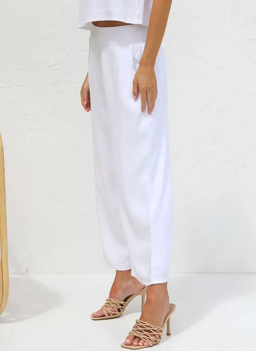 imagechouyatou Womens 2 Piece Outfits Cotton Linen Sleeveless Cropped Tank Top and Wide Leg Pant SetsWhite
