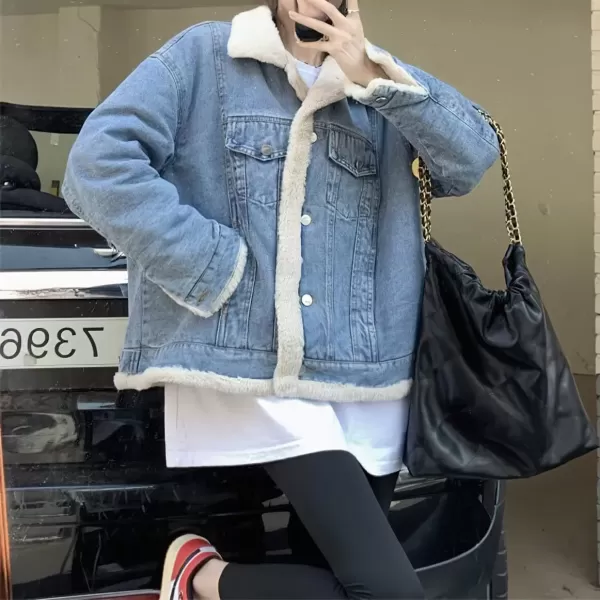 imagechouyatou Womens Reversible Warm Sherpa Notched Collar Jean Jacket Faux Fur Denim Coat Trucker JacketBlue