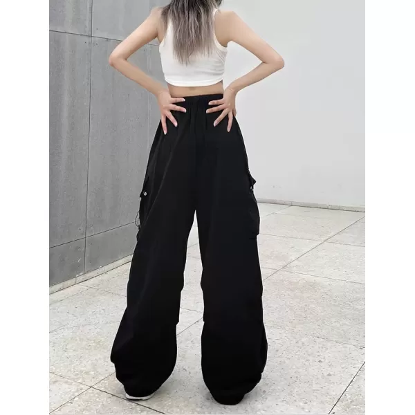 imagechouyatou Womens Elastic Waist Baggy Cargo Pants Y2K Boyfriend High Waisted Parachute PantsBlack