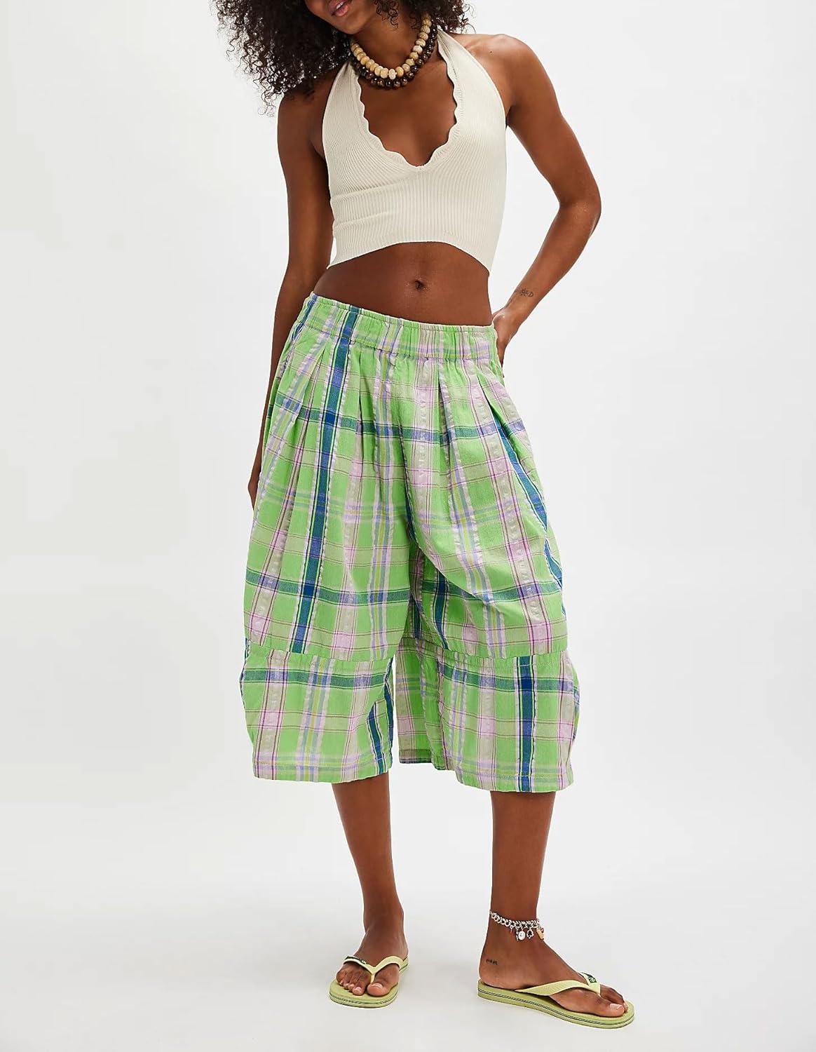 imagechouyatou Womens Retro Plaid Wide Leg Cropped Pants Y2k Baggy Culottes Capri Palazzo Pants with PocketsGreen