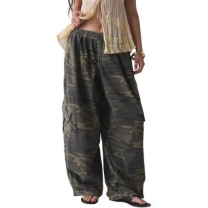 imagechouyatou Women Elastic Waist Camo Cargo Pants Wide Leg Jeans High Waisted Y2K Casual Denim Palazzo PantsArmy Green