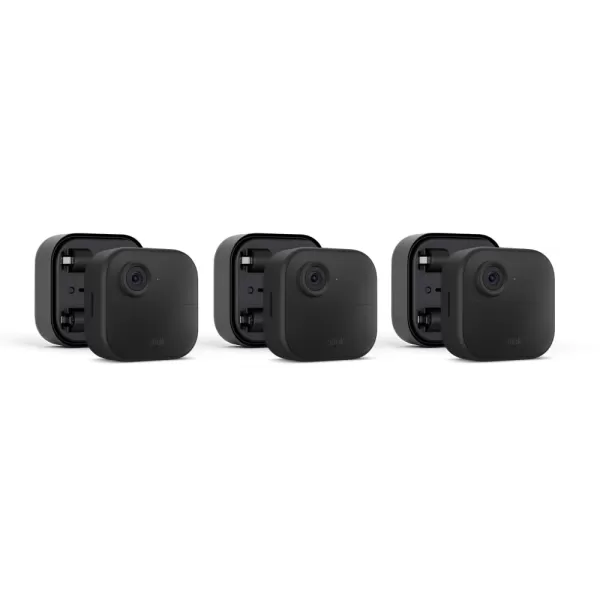 Blink Outdoor 4 with 1Year Subscription  Wireless indooroutdoor smart home security camera powerful twoyear battery life set up in minutes  1 camera systemCamera  Battery Pack 4year battery life