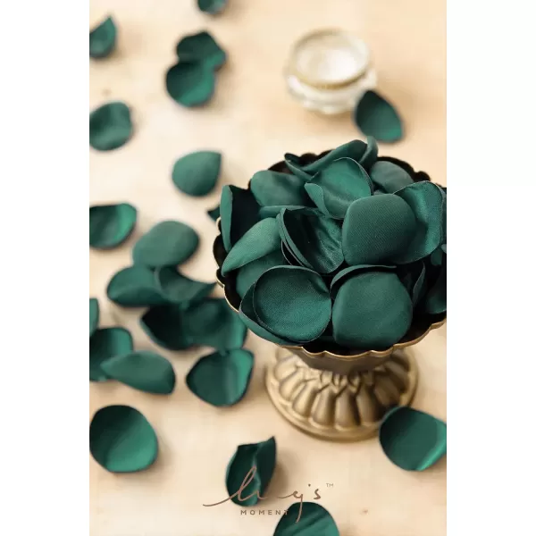 imageLings Moment 200pcs Rose Petals Silk Flower Petals for WeddingAisleFlower Girl BasketsTable Centerpiece DcoretcBlackGrnemerald Green  Forest