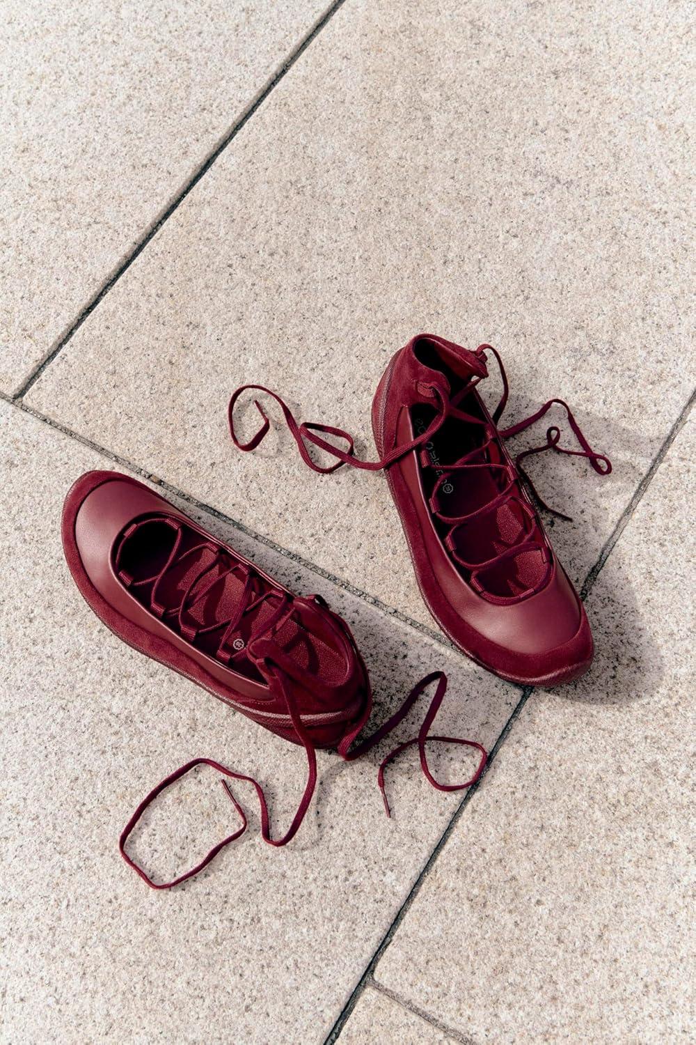 imageECCO Womens Biom Lite Ghillie Tie BallerinaDark Ruby SuedeDark Ruby