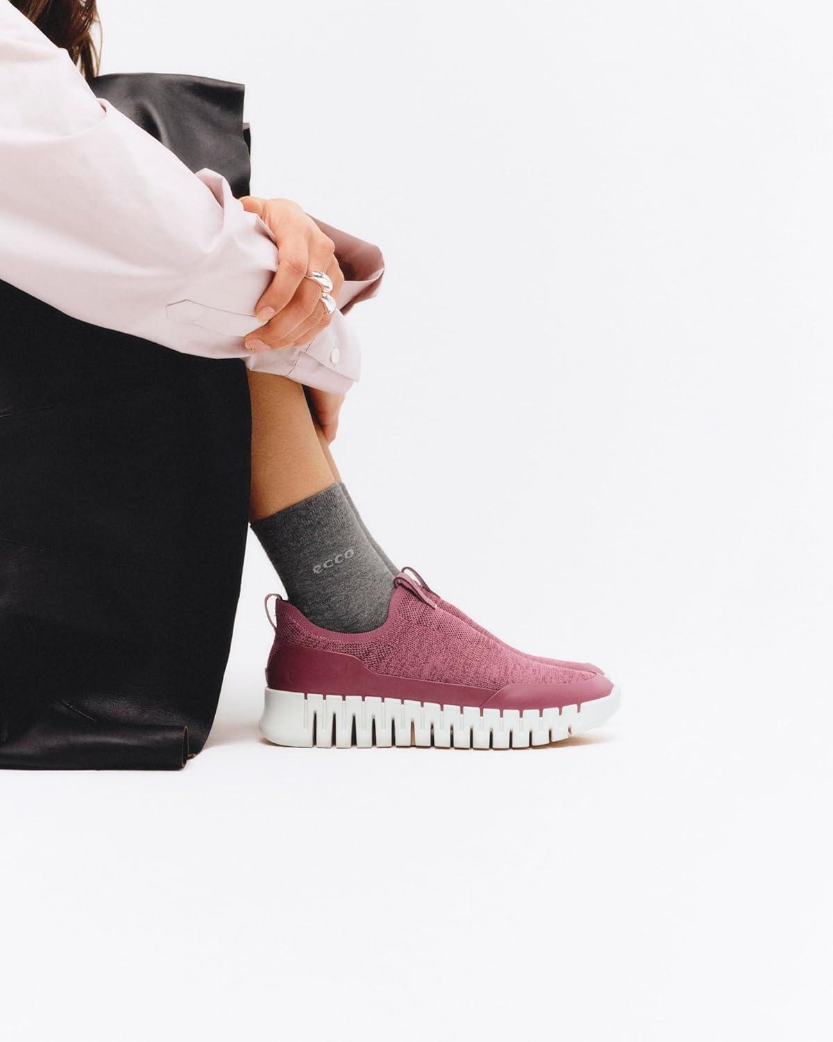 imageECCO Womens Gruuv Easy Slip onNocturneBlush