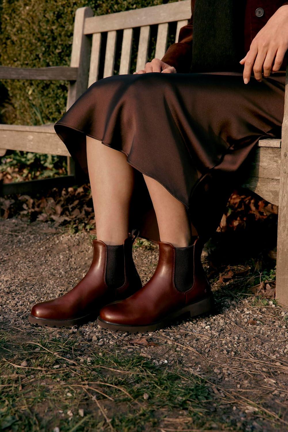 imageECCO Womens Vienna Double Gore Chelsea BootMink