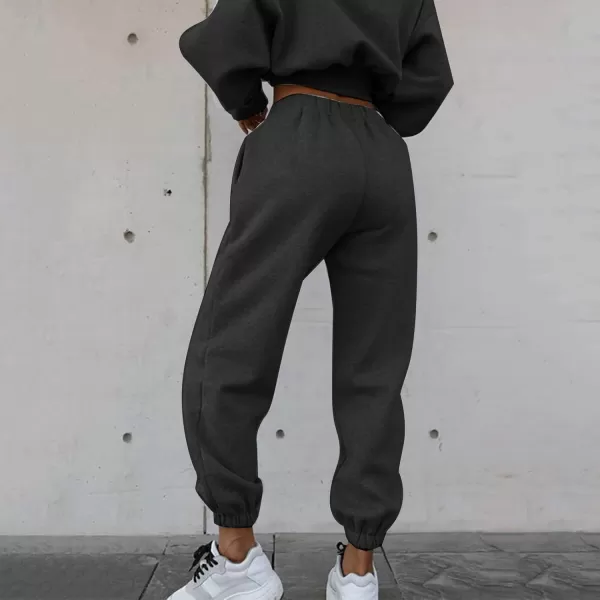 Flygo Womens 2 Piece Fleece Sweatsuits Sets Cropped Pullover Hoodie Outfit Sweatshirts &amp; Pants set