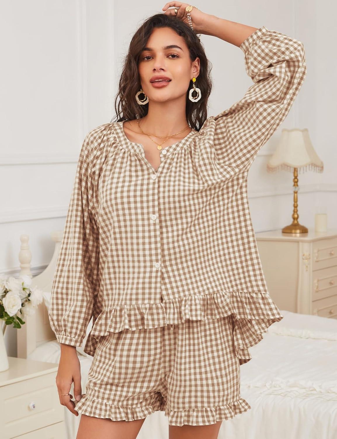 imageFlygo Women Gingham 2 Piece Pajama Sets Y2K Plaid Ruffle Short Sets Raglan Sleeve Shirt Lounge Shorts Sleepwear with PocketsBrown