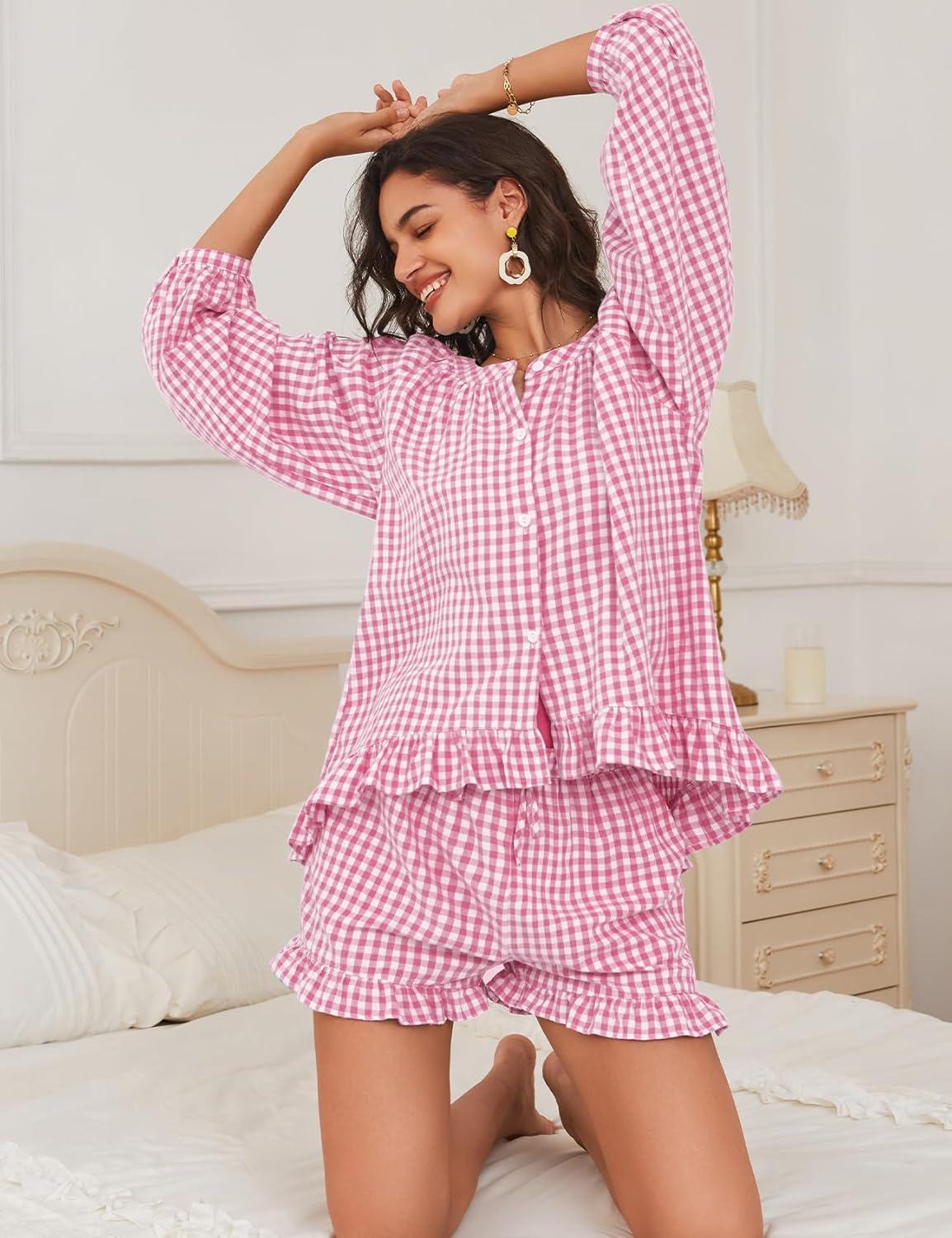 imageFlygo Women Gingham 2 Piece Pajama Sets Y2K Plaid Ruffle Short Sets Raglan Sleeve Shirt Lounge Shorts Sleepwear with PocketsPink
