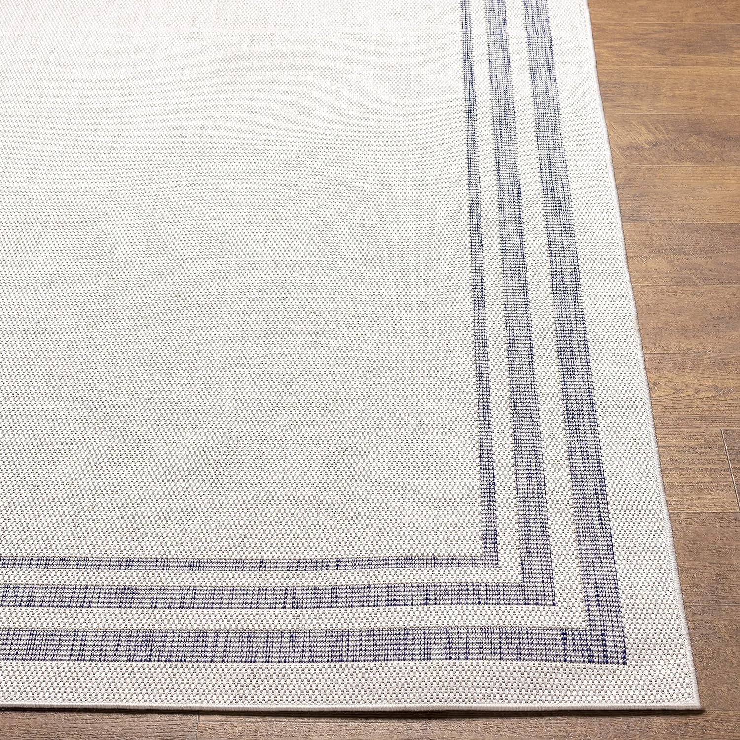 Artistic Weavers Sawyer Cottage Border Outdoor Area Rug 53 x 7 CreamBlueArtistic Weavers Sawyer Cottage Border Outdoor Area Rug 53 x 7 CreamBlue