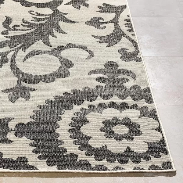 Alysia Cream and gray Indoor  Outdoor Area Rug 73 Square25 x 1110 Cream amp Black