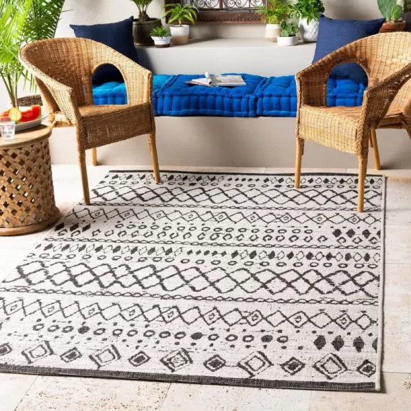 Artistic Weavers Sasha Bohemian Outdoor Area Rug 53 x 77 BlackBlack 10 x 14