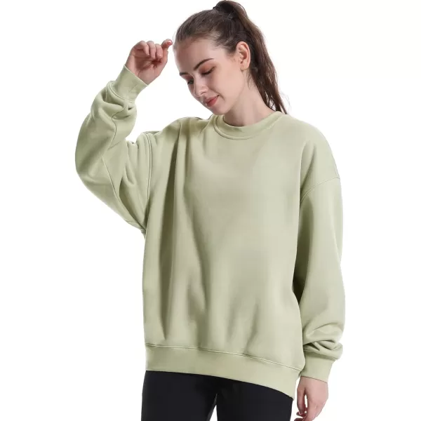 THE GYM PEOPLE Womens Fleece Crewneck Loose fit Soft Oversized Pullover SweatshirtLight Green
