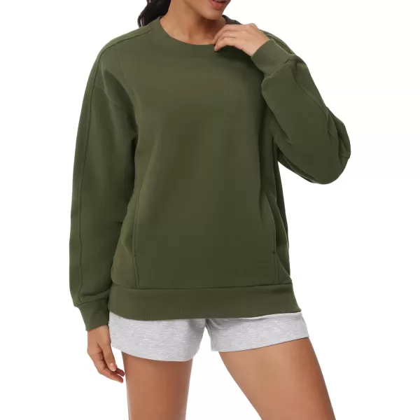 THE GYM PEOPLE Womens Loose Fit Sweatshirt Long Sleeve Crewneck Cotton Boxy Fall Workout Pullover Tops with PocketsBean Brown