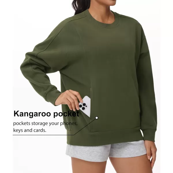 THE GYM PEOPLE Womens Loose Fit Sweatshirt Long Sleeve Crewneck Cotton Boxy Fall Workout Pullover Tops with PocketsBean Brown