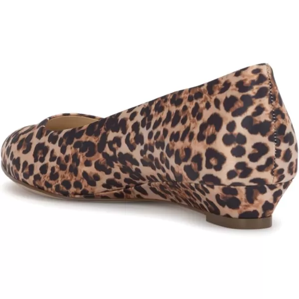 Jessica Simpson Women's Leytun Ballet Flat