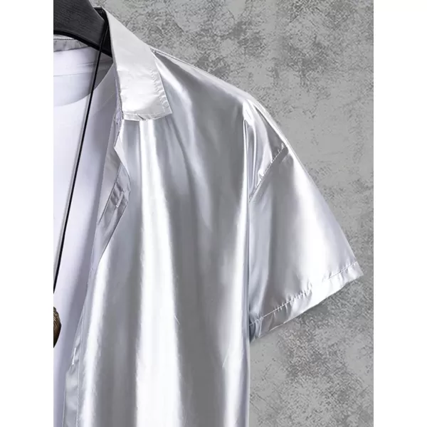 WDIRARA Men's Crocodile Pattern Metallic Button Front Short Sleeve Shirt Party Top