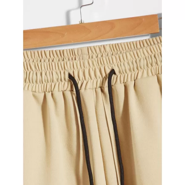 WDIRARA Men's Graphic Print Pocket Front Track Shorts Drawstring Waist Crop Shorts