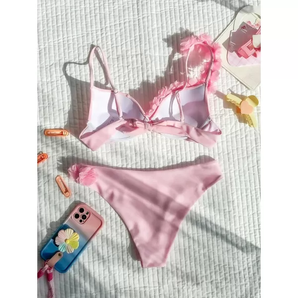 WDIRARA Women's 2 Piece Bikini Swimsuit Triangle Contrast Floral Appliques Cheeky String Sexy Bikini Sets