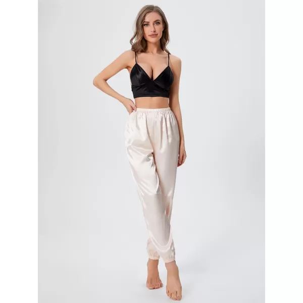 WDIRARA Women's 2 Piece Contrast Binding Heart Print Cami Top and Shorts Satin Pj Set