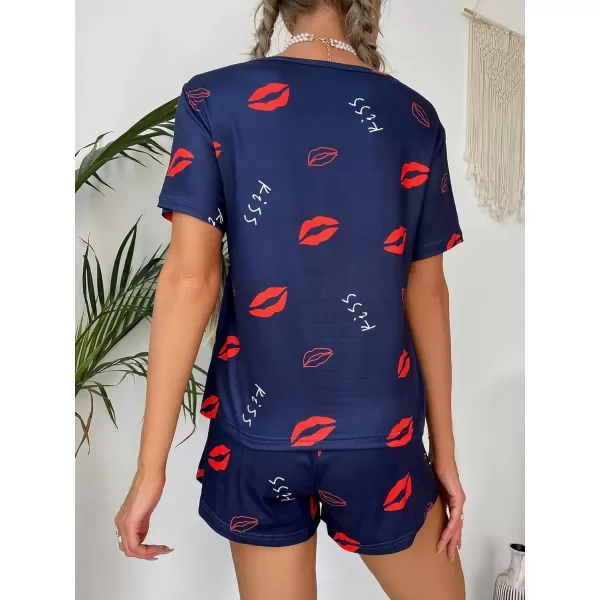 WDIRARA Women's 2 Piece Lip Print Short Sleeve Tee Top and Shorts Pj Set with Eye Cover