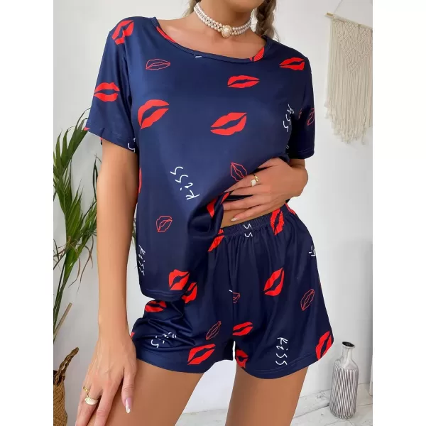 WDIRARA Women's 2 Piece Lip Print Short Sleeve Tee Top and Shorts Pj Set with Eye Cover