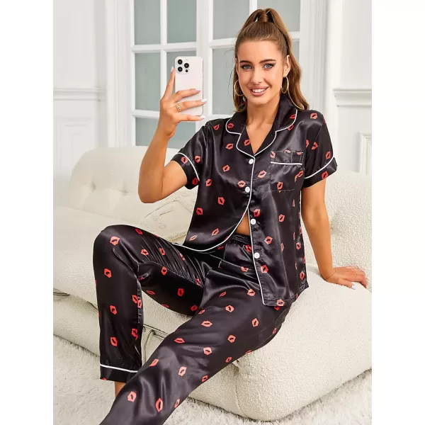 WDIRARA Women's 2 Piece Sleepwear Striped Satin Short Sleeve Shirt and Pants Pajama Set