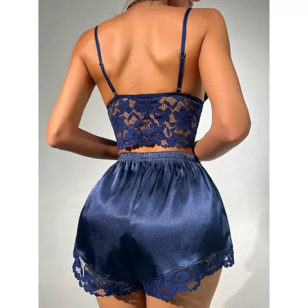 WDIRARA Women's 2Pcs Floral Lace Cami Top with Shorts Sleepwear Pajama Set